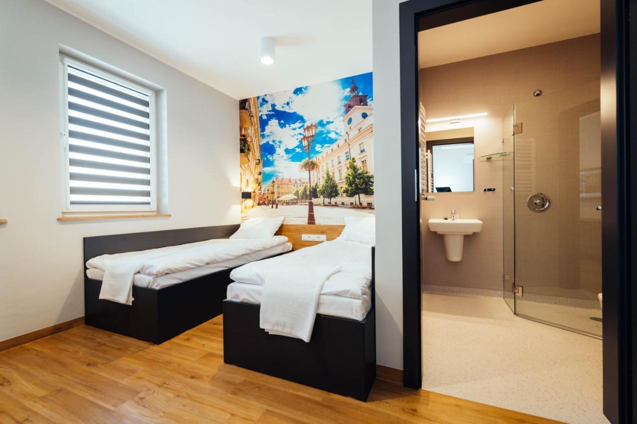 blue hotel Kaliszki Eksteriør bilde