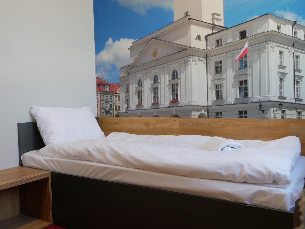 blue hotel Kaliszki Eksteriør bilde
