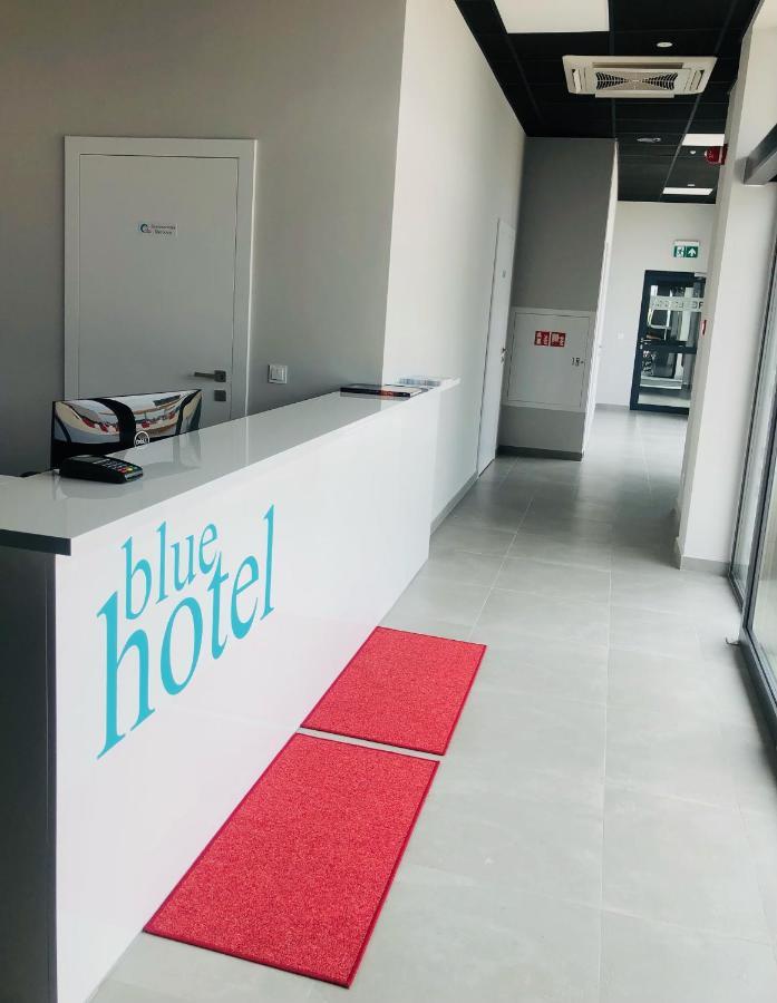 blue hotel Kaliszki Eksteriør bilde